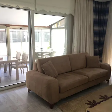 Dikili'de Denize Sifir Butik Sitede Muestakil 迪基利