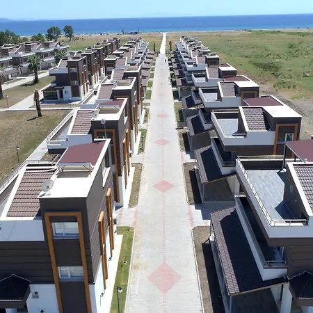 假日公园 Dikili'de Denize Sifir Butik Sitede Muestakil