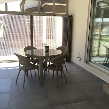 Dikili'de Denize Sifir Butik Sitede Muestakil Tatil parkı Dikili
