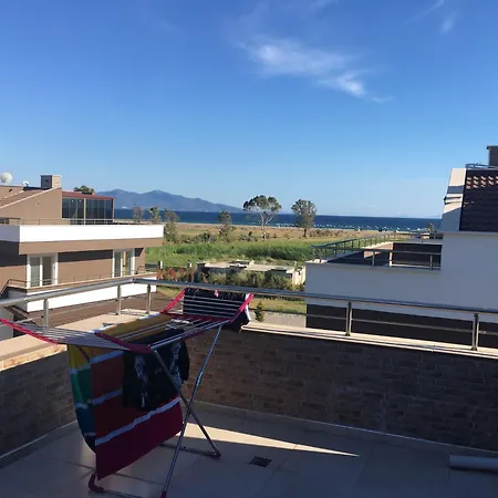 Dikili'de Denize Sifir Butik Sitede Muestakil Tatil parkı